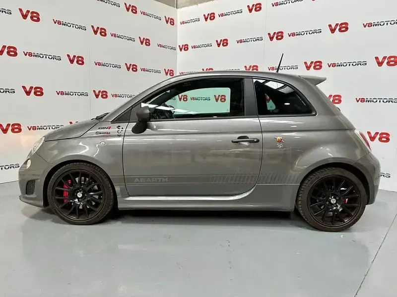 Usado Abarth 595 Competizione 180 CV (132 kW) 2015 Gris / plata Berlina