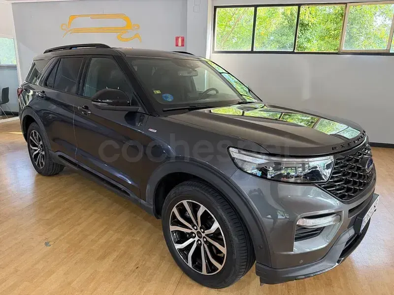 Usado Ford Explorer ST-Line 450 CV (330 kW) 2020 Gris / plata SUV
