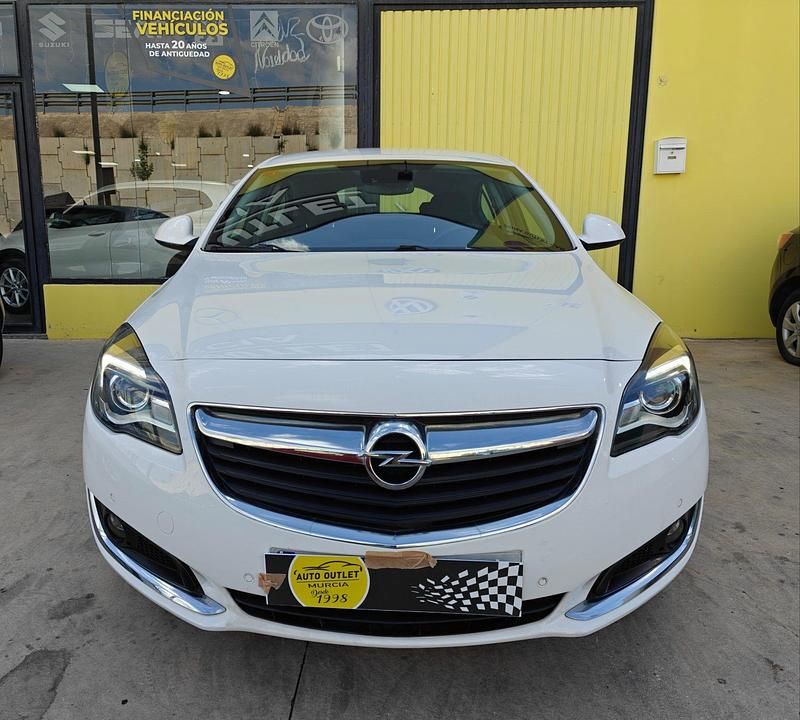 Usado Opel Insignia Business 120 CV (88 kW) 2017 Blanco Berlina