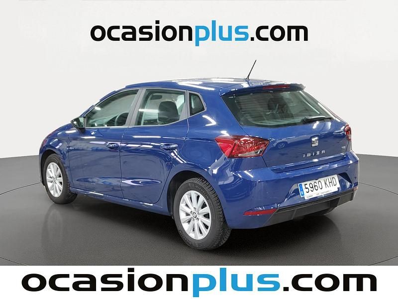 Usado Seat Ibiza Style 90 CV (66 kW) 2018 Azul Utilitario