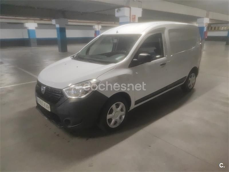 Usado Dacia Dokker Essentiel 95 CV (69 kW) 2019 Blanco Monovolumen