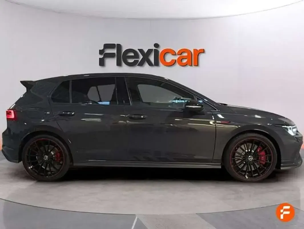 Usado VW Golf VIII GTI 301 CV (221 kW) 2022 Negro Utilitario
