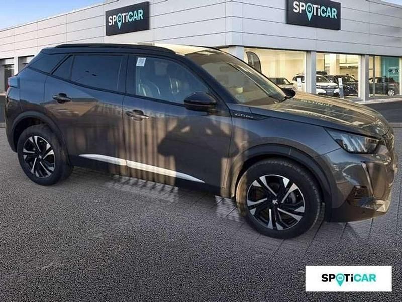 Usado Peugeot 2008 GT-line 131 CV (96 kW) 2020 Gris SUV