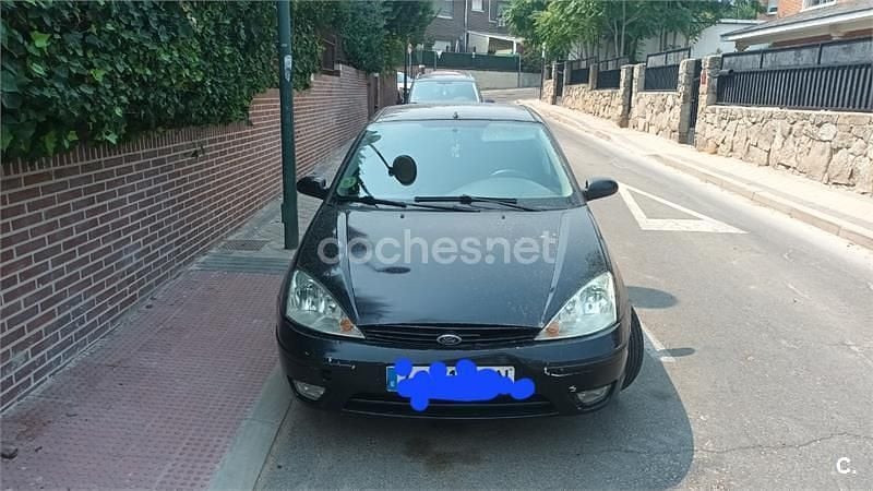 Negro Usado 2004 Ford Focus Trend Berlina | 1850 € (Precio justo) - Imagen 1/4