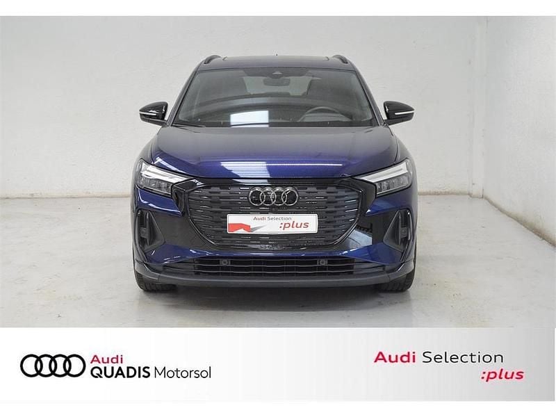 Usado Audi Q4 e-tron 150 kW (204 CV) 2023 Azul navarra SUV