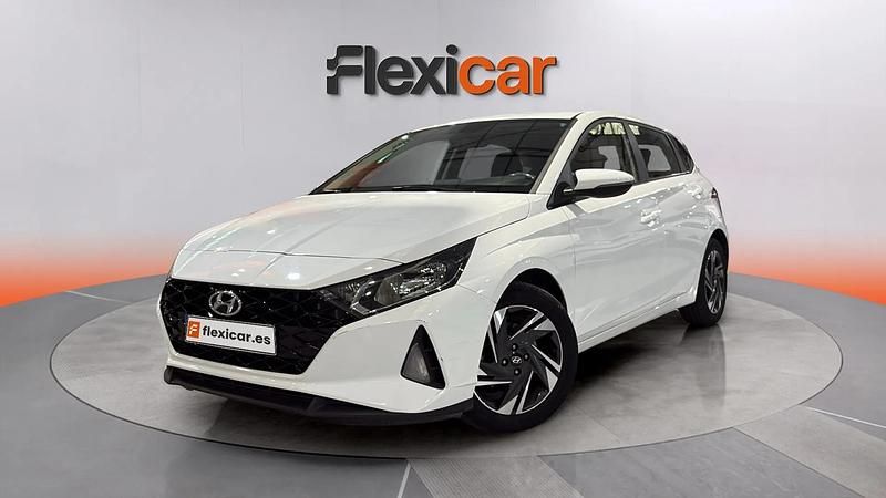Usado Hyundai i20 101 CV (74 kW) 2021 Blanco Utilitario