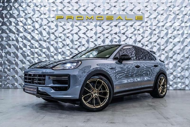 Gris Usado 2024 Porsche Cayenne Turbo GT SUV | 206.280 € - Imagen 1/4