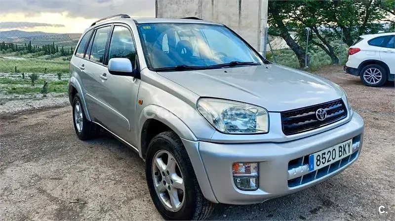 Usado Toyota RAV4 Sol 150 CV (110 kW) 2001 Gris / plata SUV