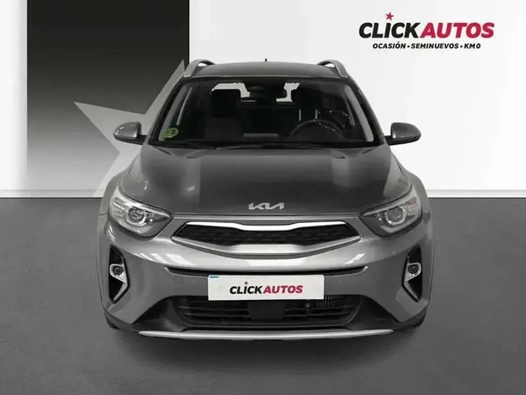 Usado Kia Stonic Active 101 CV (74 kW) 2026 Gris SUV