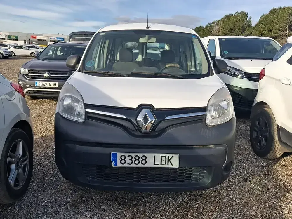 Usado Renault Kangoo 75 CV (55 kW) 2019 Blanco Monovolumen