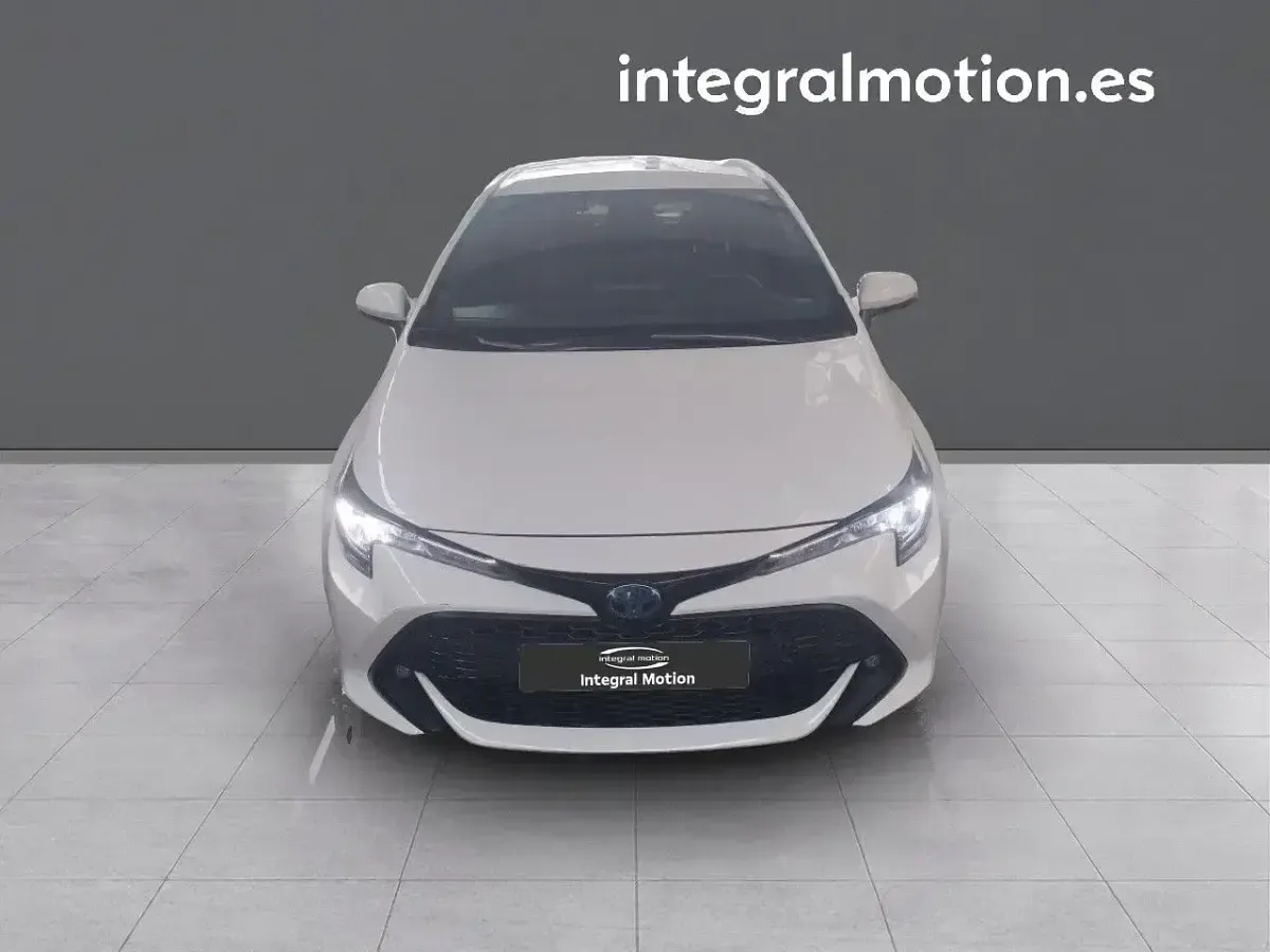 Używany Toyota Corolla Business Edition 122 KM (89 kW) 2022 Biały