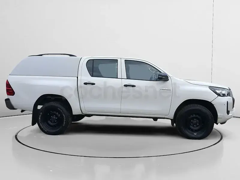 Usado Toyota HiLux 150 CV (110 kW) 2021 Blanco Pickup/Camioneta