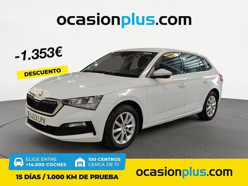 Blanco Usado 2021 Skoda Scala Ambition Utilitario | 14.490 € (Precio justo) - Imagen 1/4