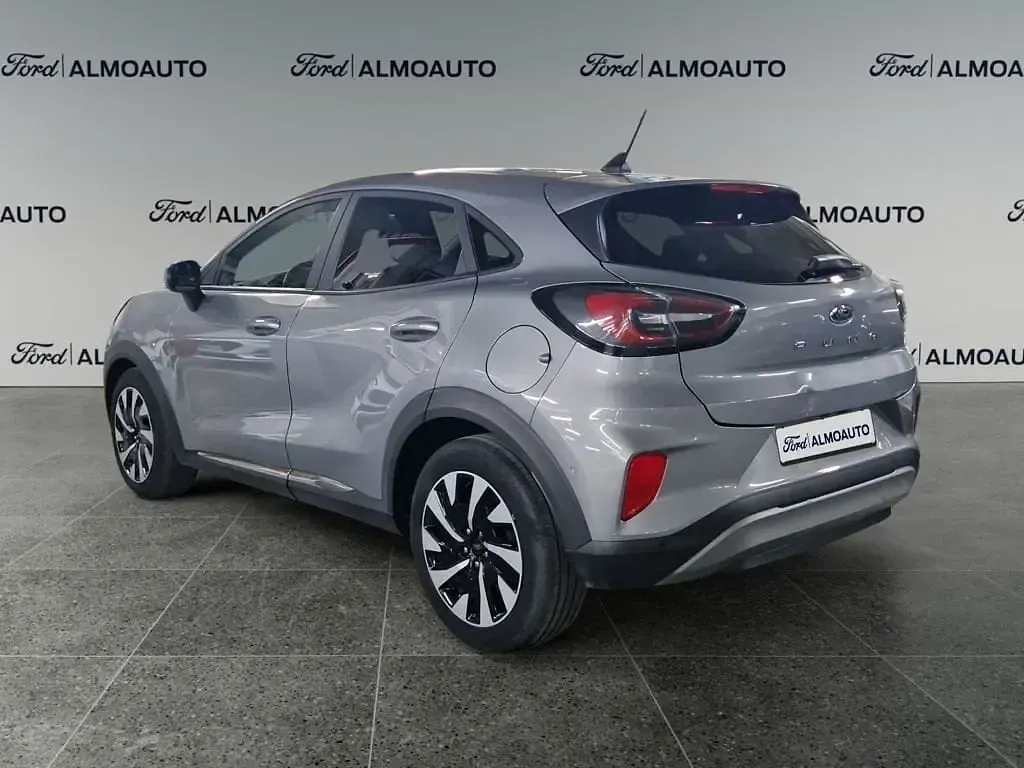 Usado Ford Puma Titanium 125 CV (91 kW) 2024 Plata solar (metalizado) SUV