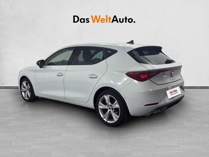 Blanco Usado 2025 Seat Leon FR Utilitario | 21.900 € (Precio justo) - Imagen 1/4