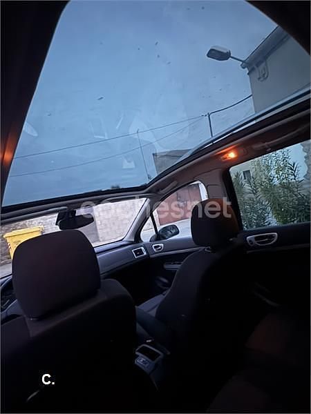 Negro Usado 2005 Peugeot 307 Familiar | 2500 € (Precio justo) - Imagen 1/4