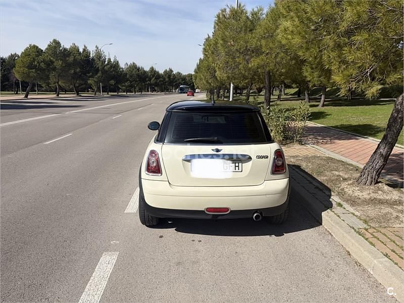 Usado Mini Cooper 120 CV (88 kW) 2008 Blanco Utilitario
