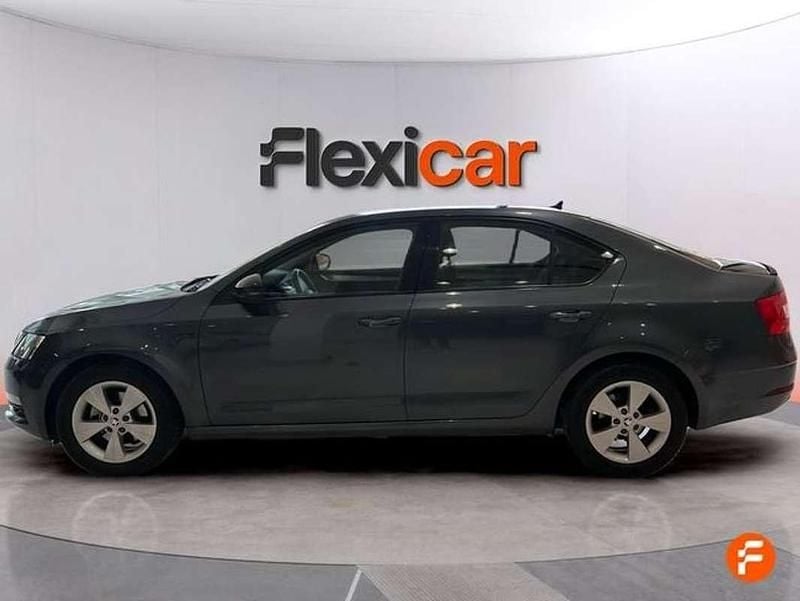 Usado Skoda Octavia Ambition 150 CV (110 kW) 2019 Gris Utilitario