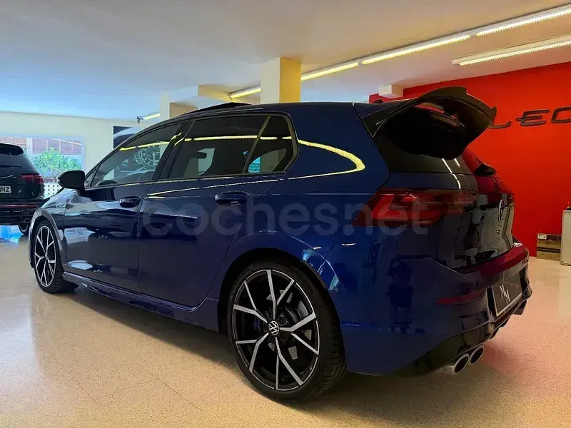 Usado VW Golf VIII R 320 CV (235 kW) 2021 Azul Berlina