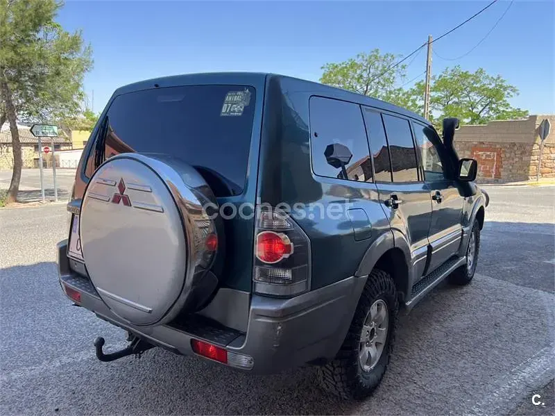 Usado Mitsubishi Montero 160 CV (117 kW) 2003 Verde SUV