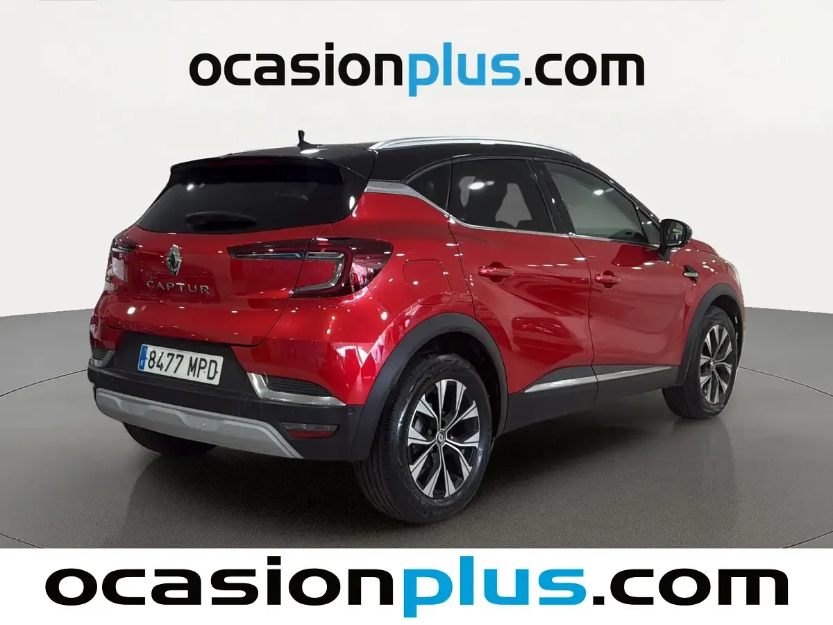 Usado Renault Captur Techno 91 CV (66 kW) 2024 Rojo SUV