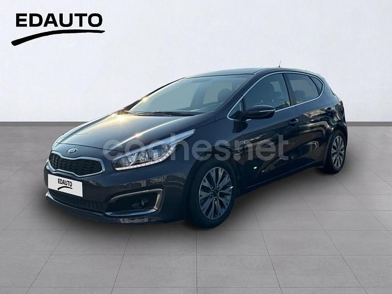 Gris / plata Usado 2016 Kia Ceed Utilitario | 10.400 € (Buen precio) - Imagen 1/4