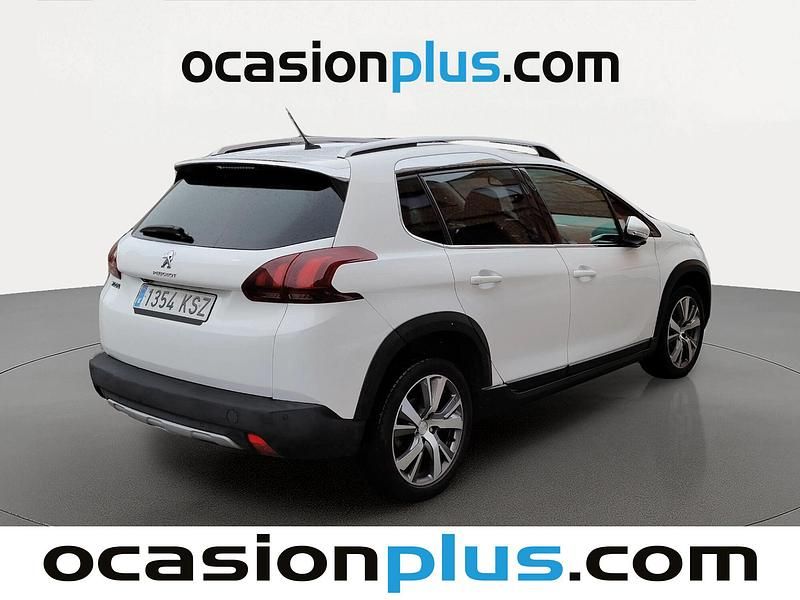 Usado Peugeot 2008 Allure 120 CV (88 kW) 2019 Blanco SUV