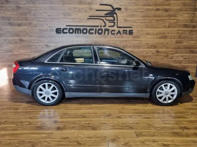 Usado Audi A4 130 CV (95 kW) 2004 Negro Berlina