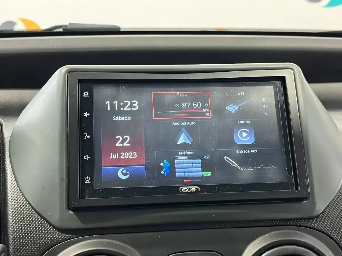 Używany Fiat Fiorino 80 KM (58 kW) 2020 Biały Minivan