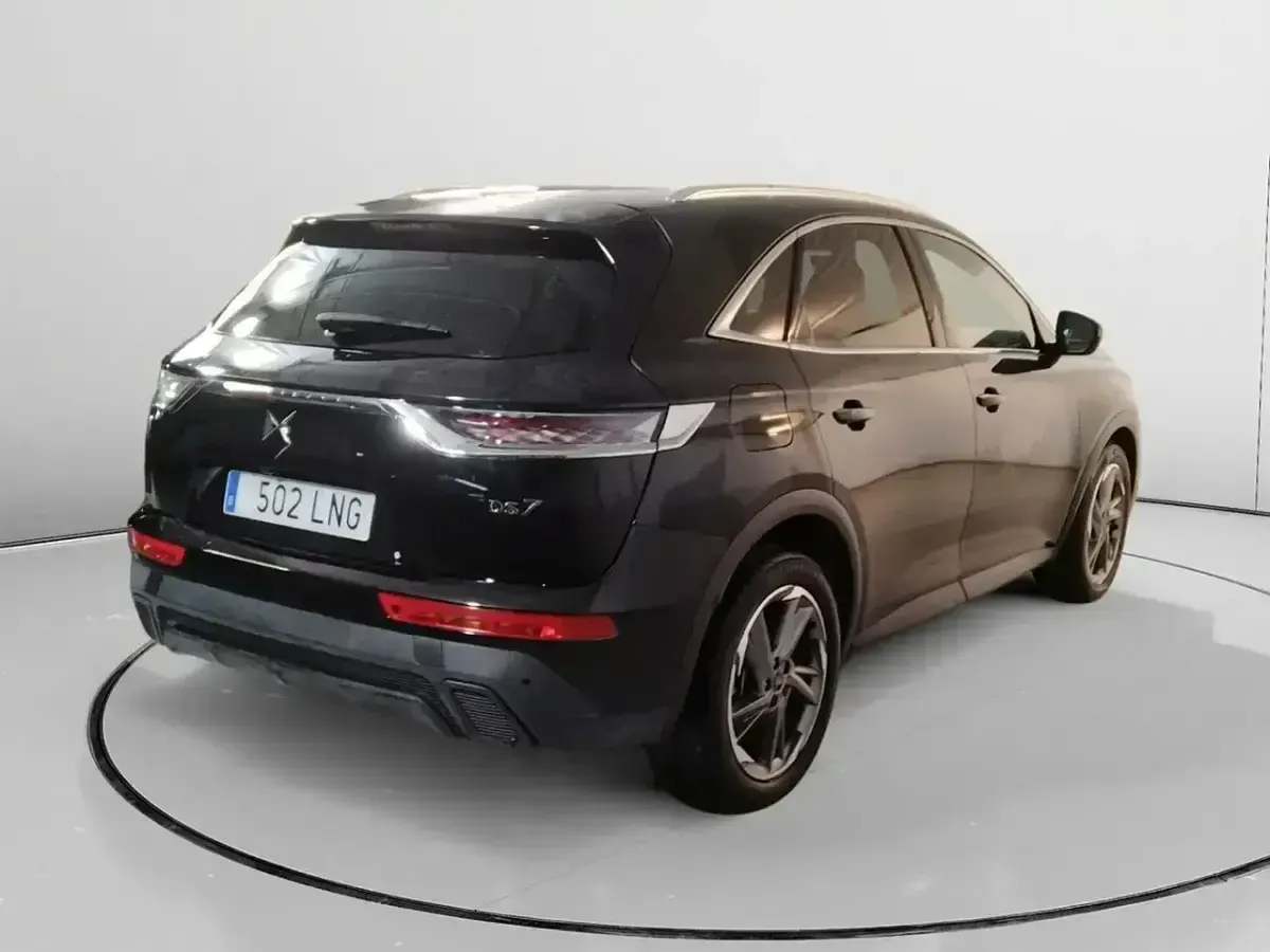 Usado DS Automobiles DS3 Crossback Chic 131 CV (96 kW) 2021 Negro SUV