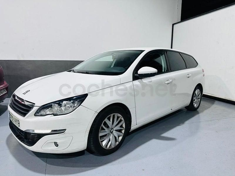Usado Peugeot 308 SW Access 92 CV (67 kW) 2014 Blanco Familiar