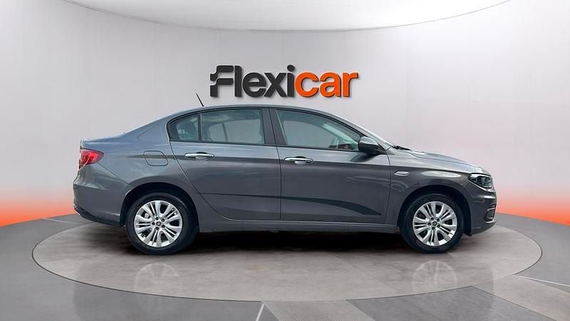 Usado Fiat Tipo Easy 95 CV (69 kW) 2019 Gris Berlina