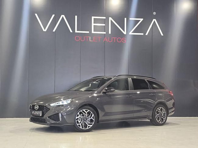 Usado Hyundai i30 N Line 100 CV (73 kW) 2024 Gris Familiar