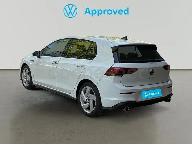 Usado VW Golf VIII GTI 245 CV (180 kW) 2023 Blanco Berlina