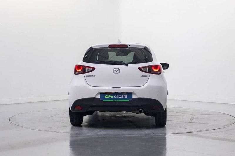 Usado Mazda 2 90 CV (66 kW) 2019 Blanco Utilitario