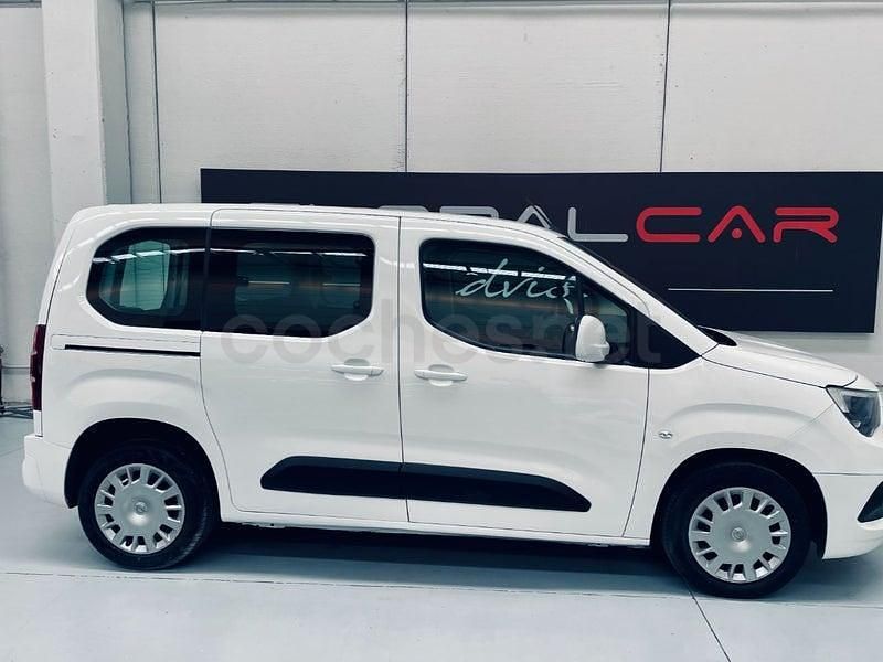 Usado Opel Combo Life Edition 102 CV (75 kW) 2021 Blanco Monovolumen