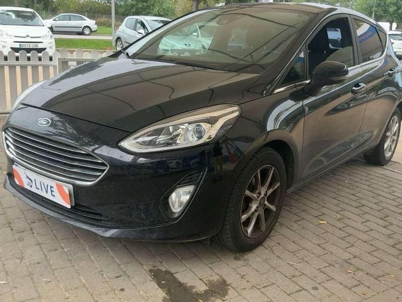 Negro Usado 2018 Ford Fiesta Titanium Utilitario | 8950 € (Buen precio) - Imagen 1/4