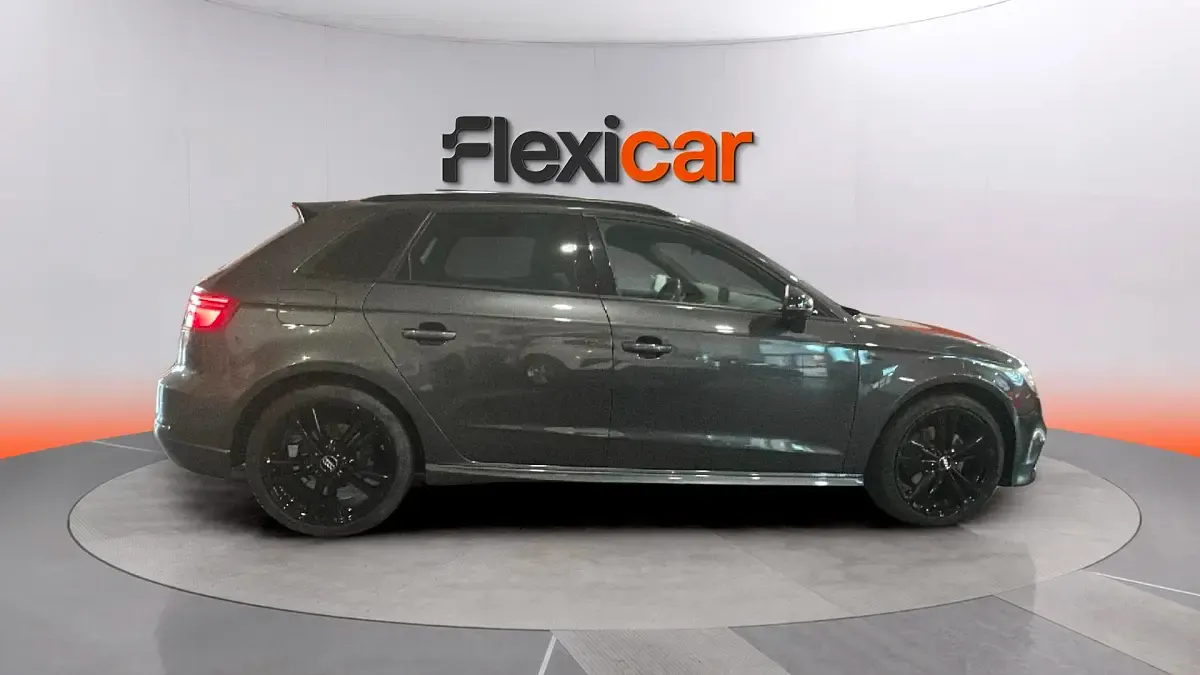 Usado Audi A3 S-Line 150 CV (110 kW) 2020 Gris Berlina