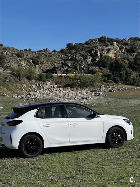 Usado Opel Corsa GS Line 130 CV (95 kW) 2022 Blanco Utilitario