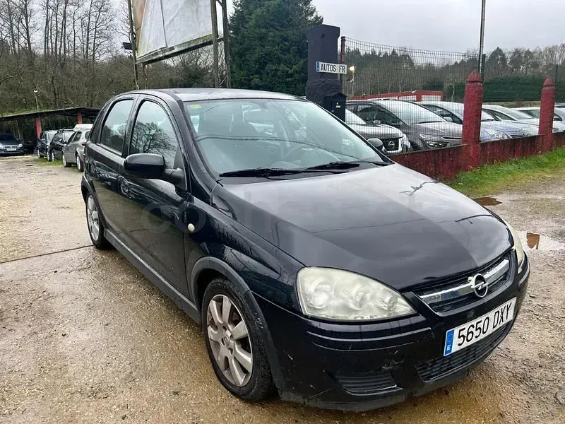Usado Opel Corsa 80 CV (58 kW) 2006 Negro Utilitario