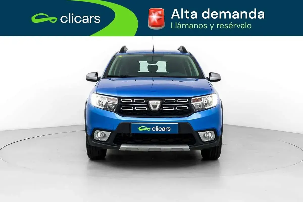 Usado Dacia Sandero Stepway Ambiance 90 CV (66 kW) 2018 Azul Utilitario