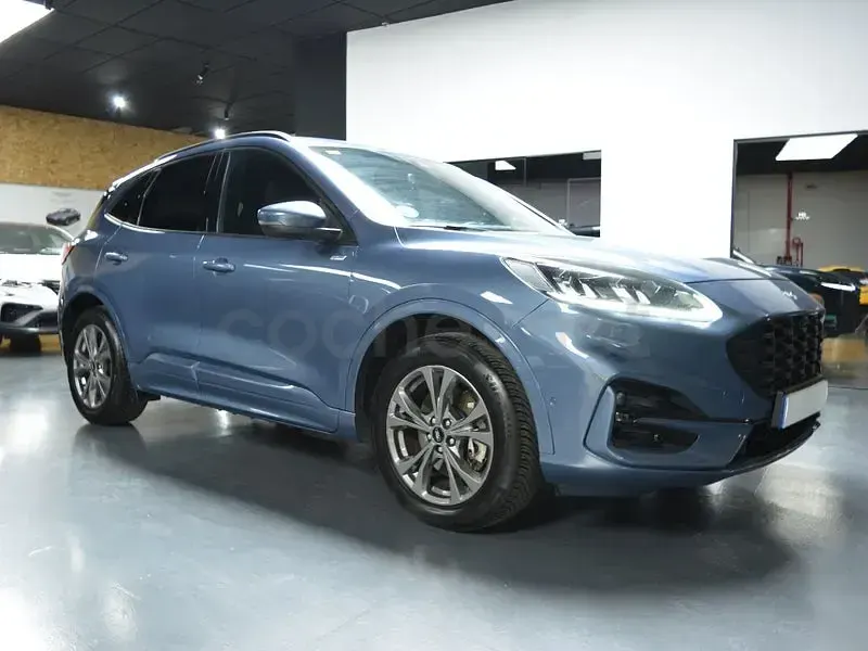 Usado Ford Kuga ST-Line X 225 CV (165 kW) 2020 Azul SUV