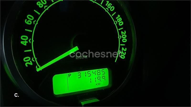 Usado Land Rover Discovery 3 HSE 190 CV (139 kW) 2005 Gris / plata SUV