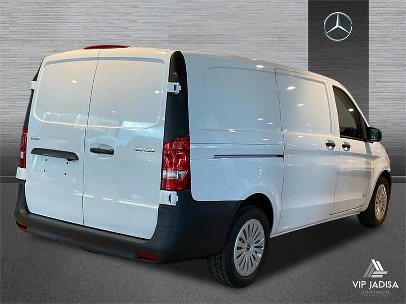 Usado Mercedes Vito 102 CV (75 kW) 2024 Blanco Van