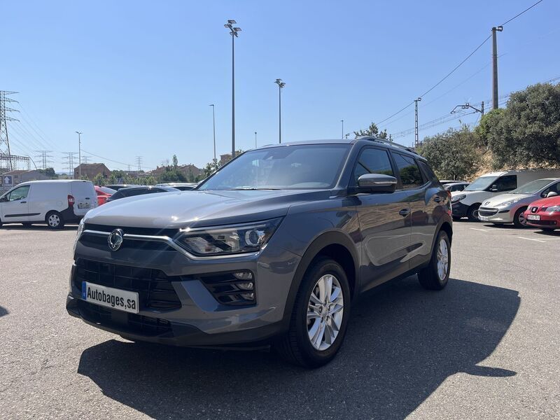 Usado Ssangyong (KGM) Korando 149 CV (109 kW) 2023 Gris SUV