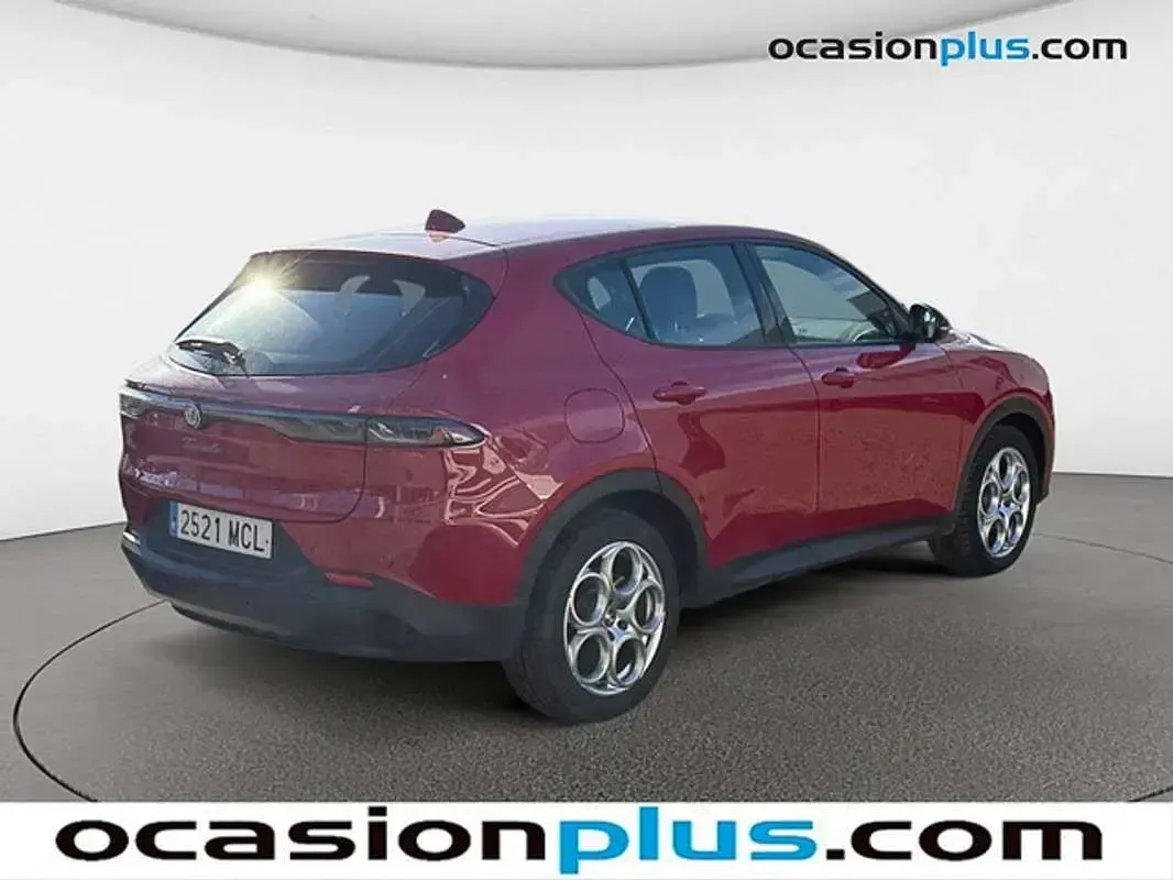 Usado Alfa Romeo Tonale Sprint 130 CV (95 kW) 2022 Rojo SUV