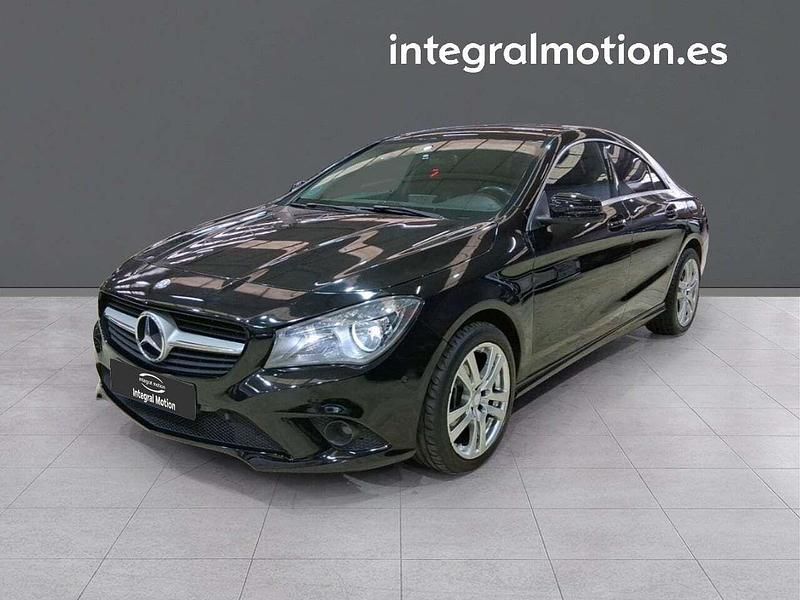 Negro Usado 2013 Mercedes CLA220 Berlina | 15.500 € (Super precio) - Imagen 1/4