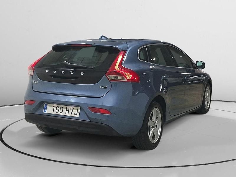 Usado Volvo V40 Momentum 115 CV (84 kW) 2014 Azul Berlina