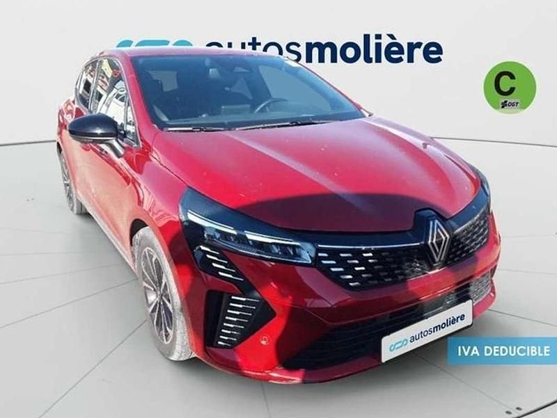 Używany Renault Clio V Techno 91 KM (66 kW) 2024 Czerwony Hatchback