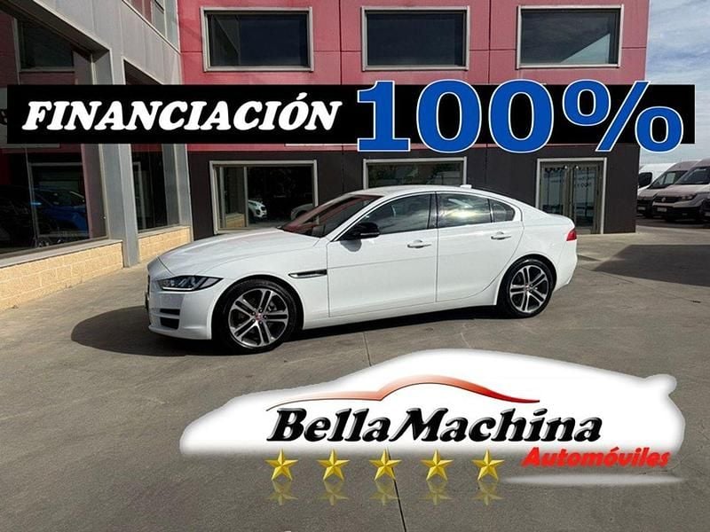 Blanco Usado 2019 Jaguar XE R-Dynamic Berlina | 21.750 € (Precio justo) - Imagen 1/4